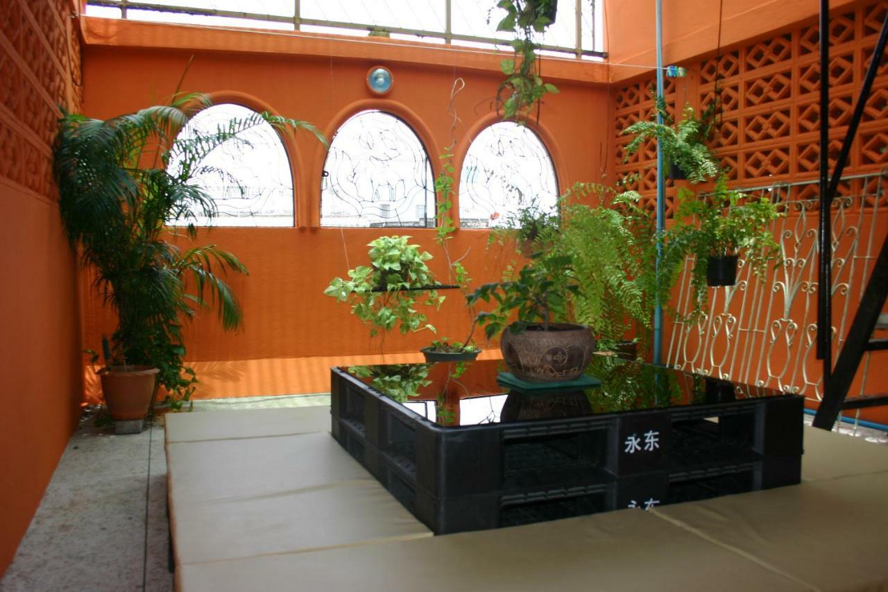 Born Free Hostel Bangkok Luaran gambar