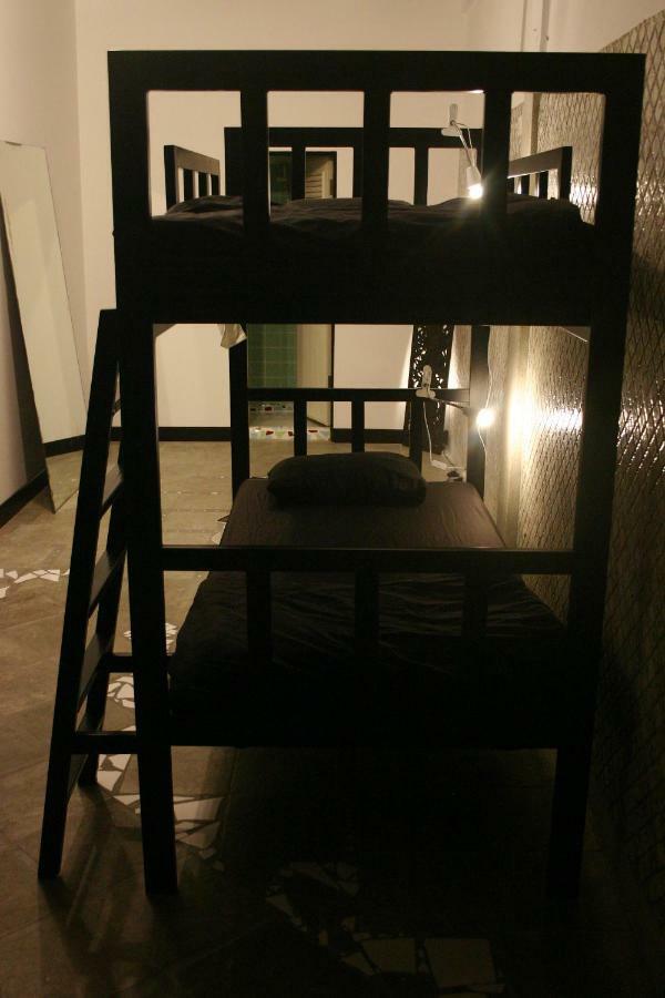 Born Free Hostel Bangkok Luaran gambar